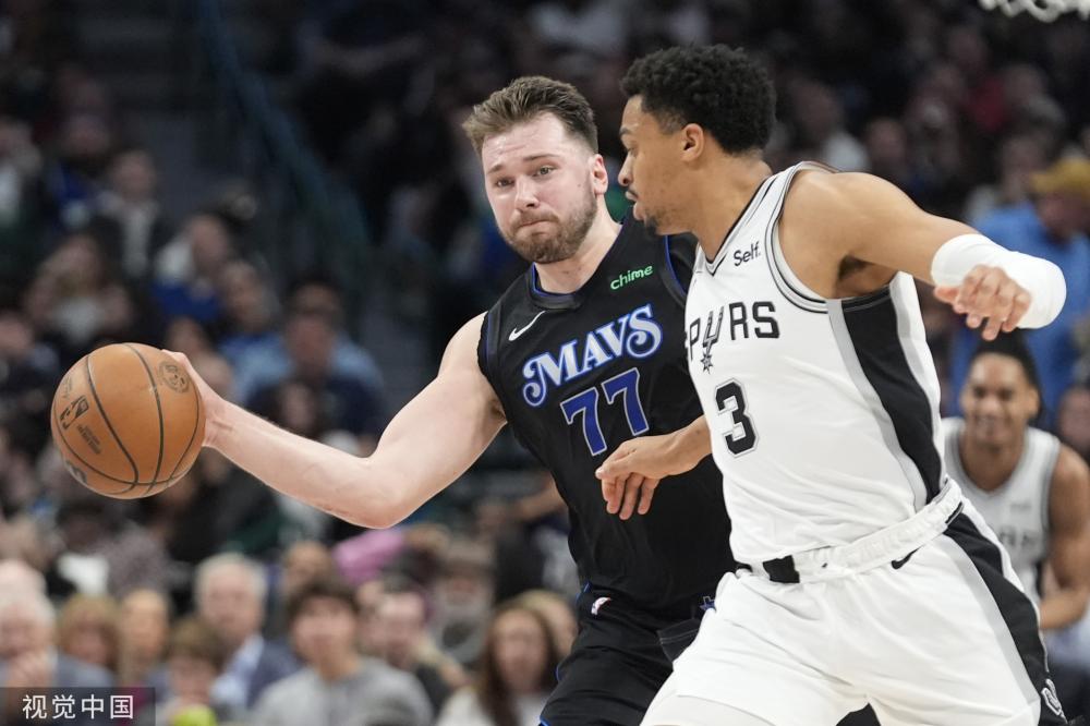 时刻站出来 时刻站出来