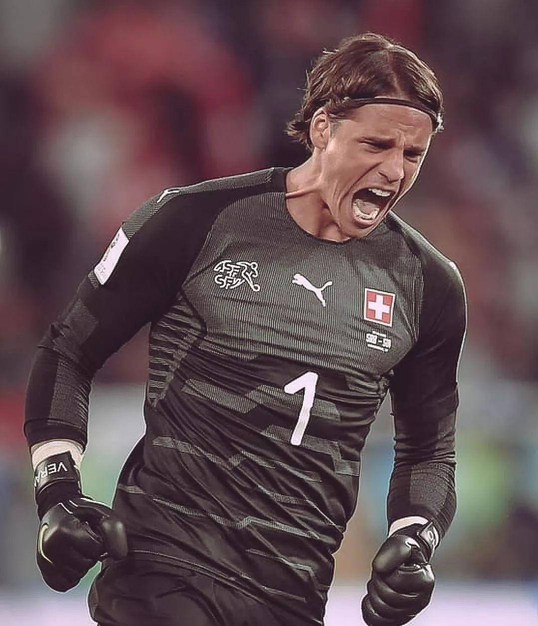 边路传中与 边路传中与